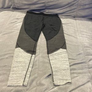 Women’s leggings, size 4 to 6, athletic works, black gray and white
